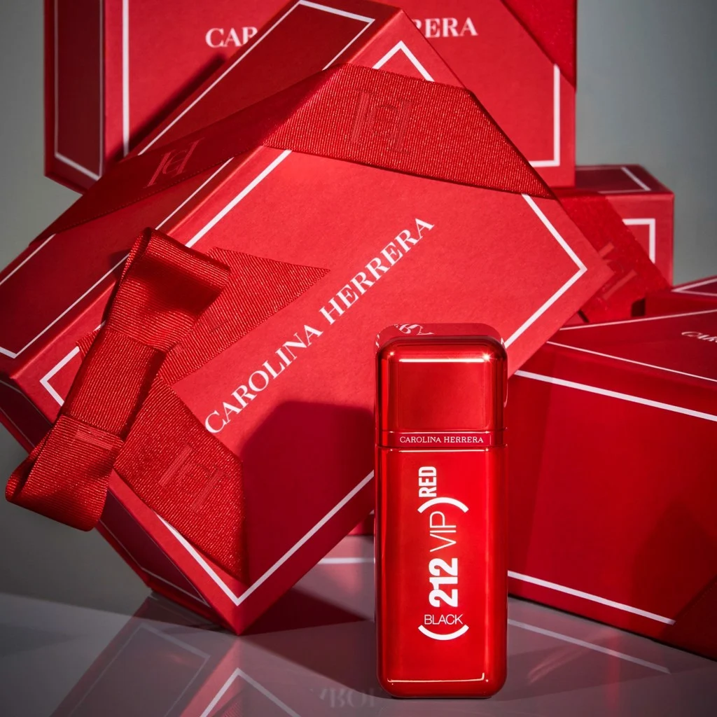 کارولینا هررا وی آی پی بلک رد | Carolina Herrera 212 VIP Black Red