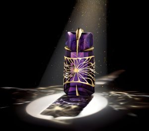تیری موگلر شو کالکشن الین کوتور استون | Thierry Mugler Show Collection: Alien Couture Stone