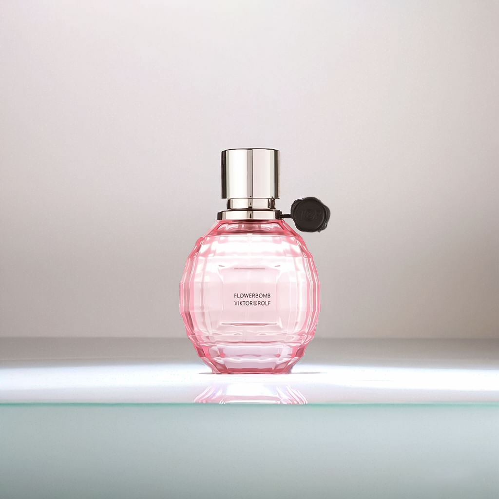 ویکتور اند رولف فلاوربمب لا ویه ان رز 2015 | VIKTOR&ROLF Flowerbomb La Vie En Rose 2015